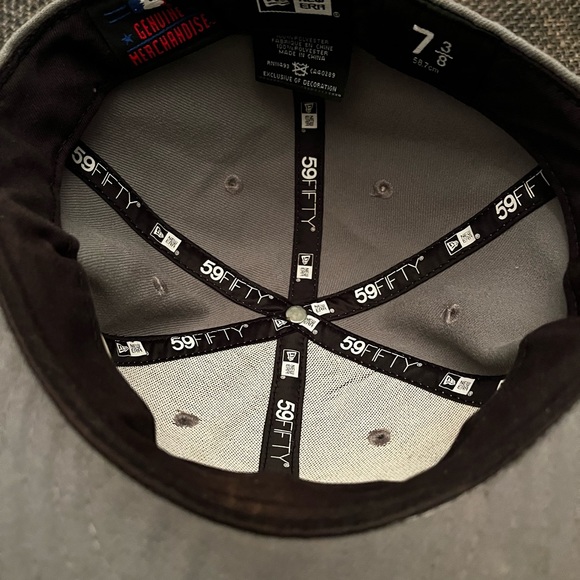 Chicago Bulls Bugs Bunny Logo SnapBack Cap - Picture 6 of 8